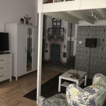 Lovag Apartman Boedapest Buitenkant foto
