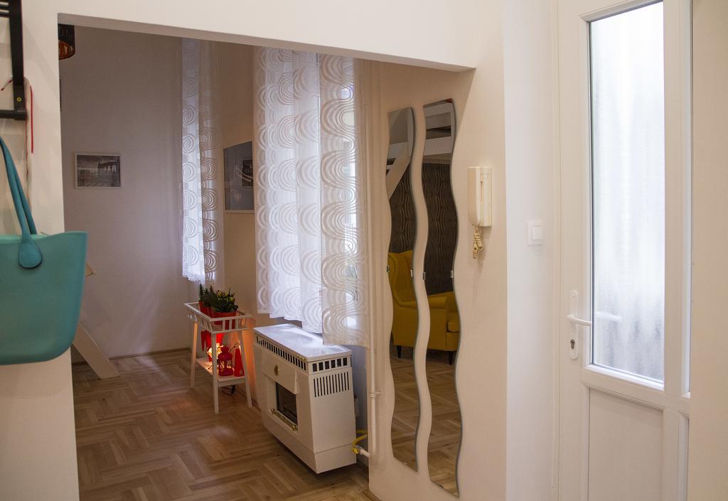 Lovag Apartman Boedapest Buitenkant foto
