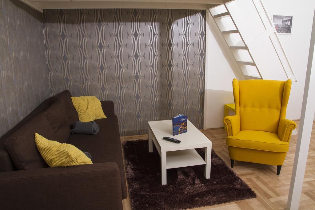 Lovag Apartman Boedapest Buitenkant foto